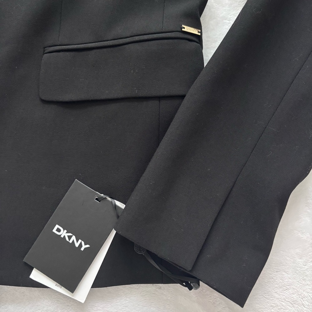 DKNY Essentials Fitted Single Button Black Blazer… - image 2